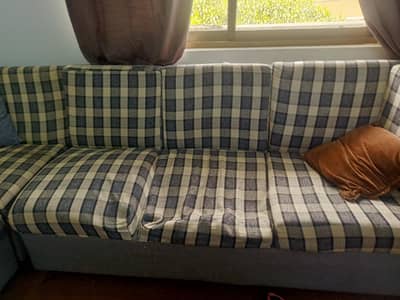 urgent sofa set to sell due to shifting