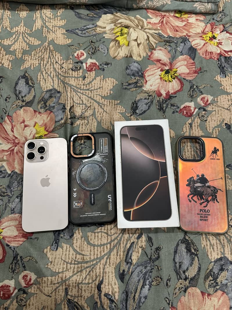 Apple iPhone 16 Pro Max 0
