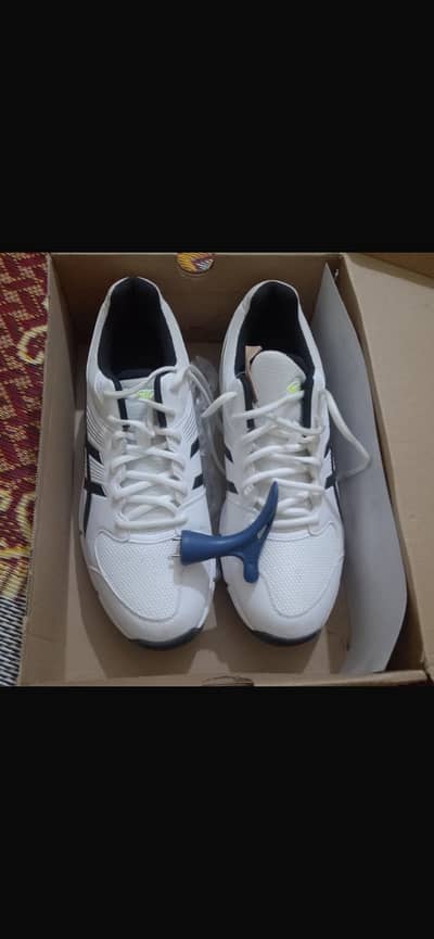 Bowling shoes