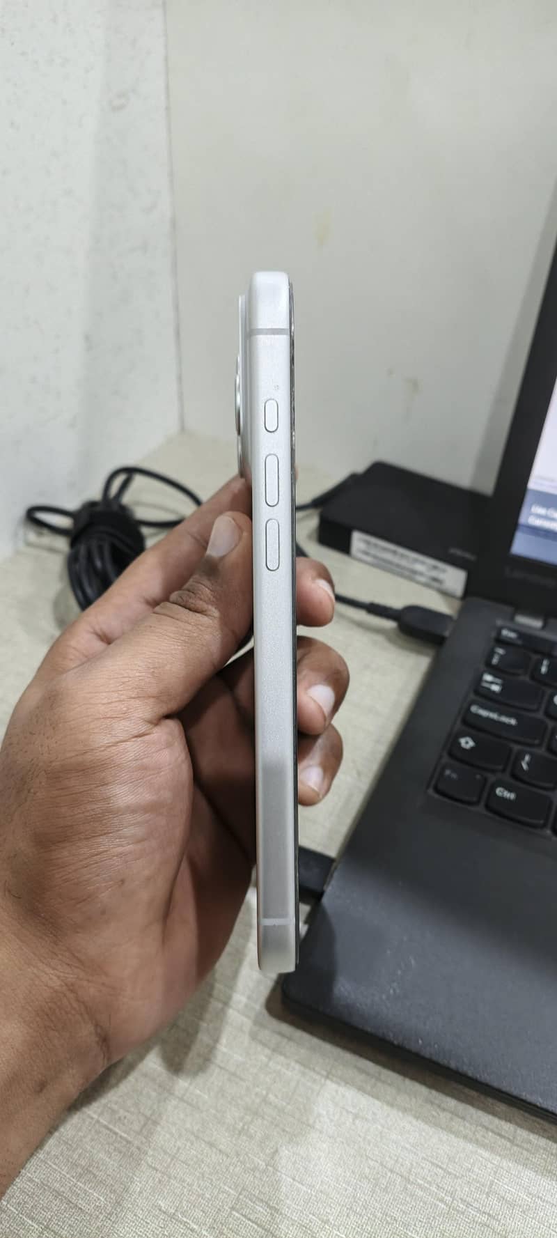 Apple iPhone 17 Pro Max 3