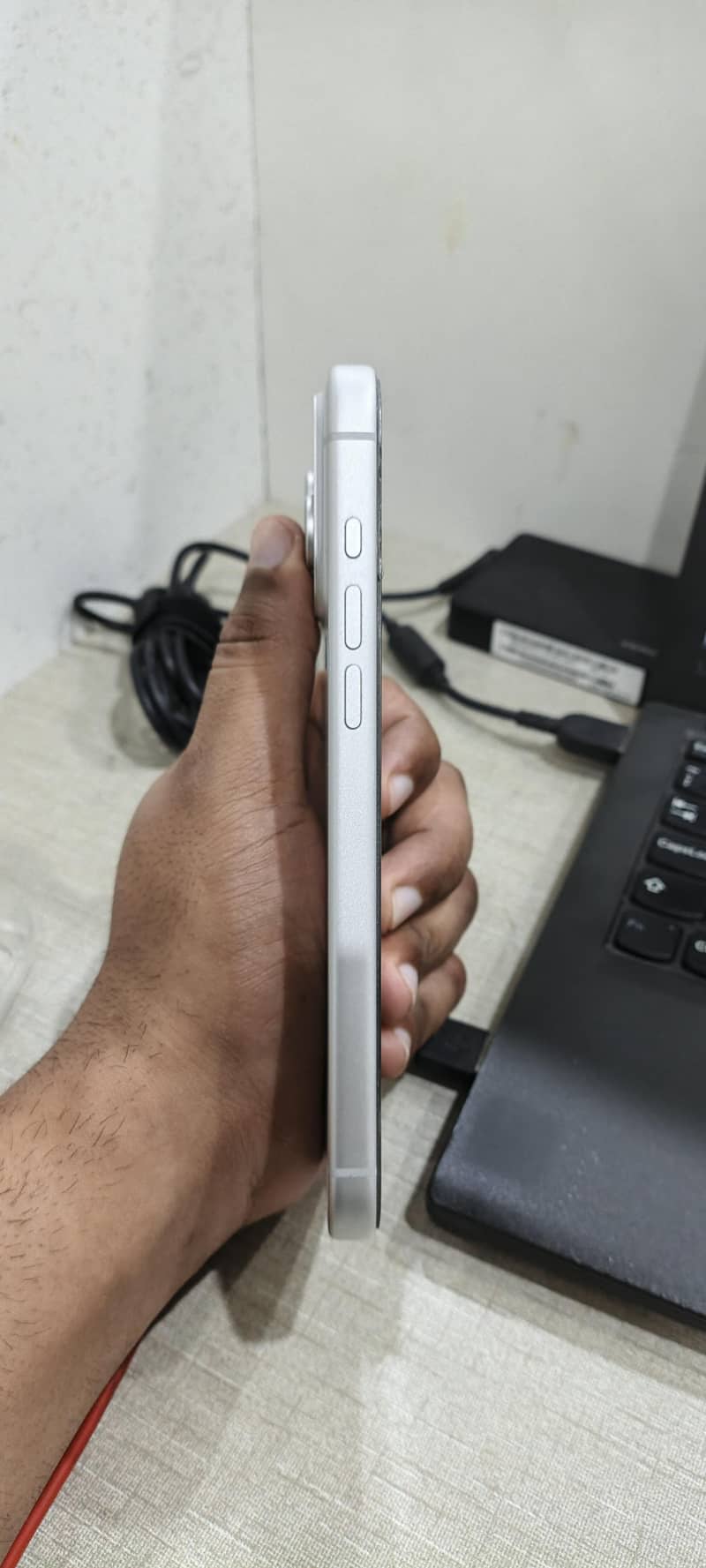 Apple iPhone 17 Pro Max 4