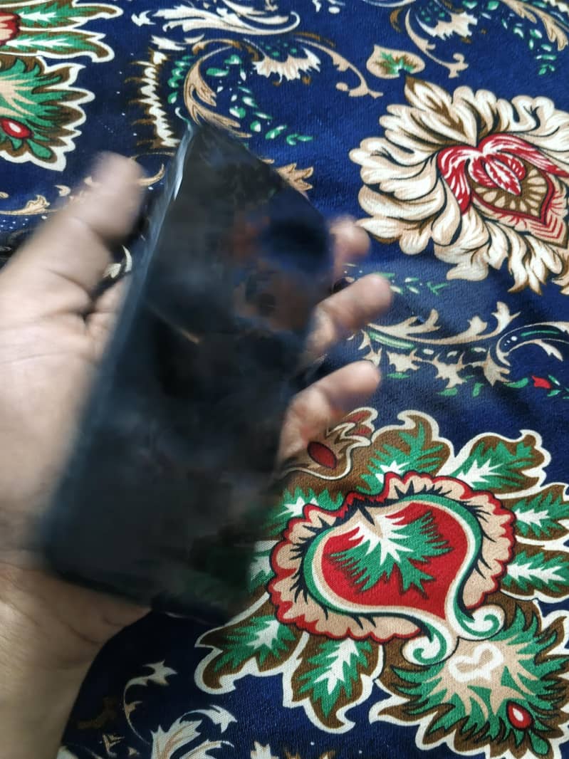 Apple iPhone 13 7