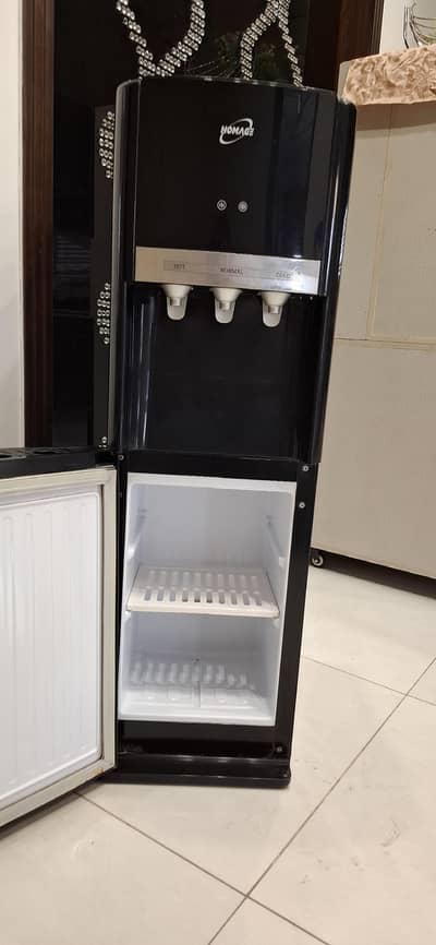 Homage Water Dispenser