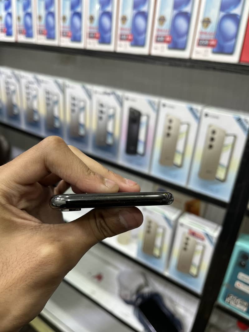 Apple iPhone X 0