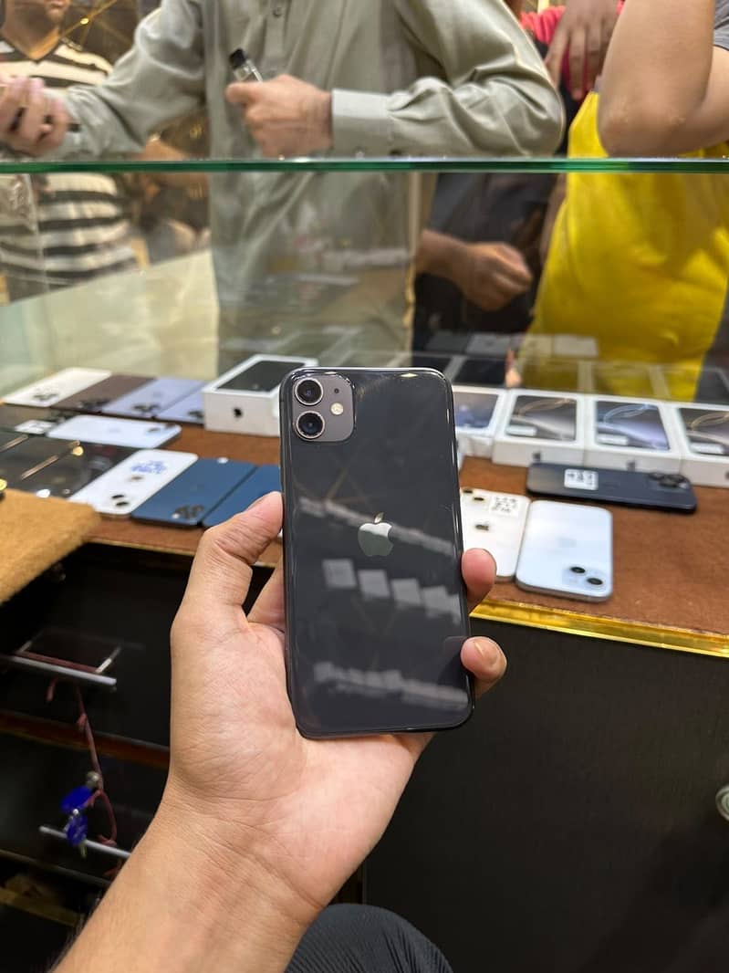 Apple iPhone 11 0