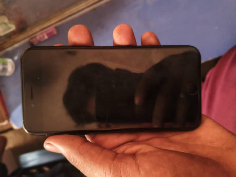 Apple iPhone 7 4