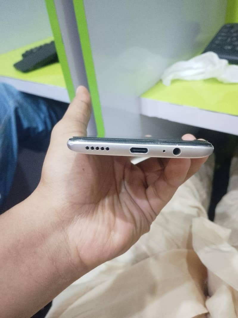 One Plus 6 Whatsapp 03482079780 1
