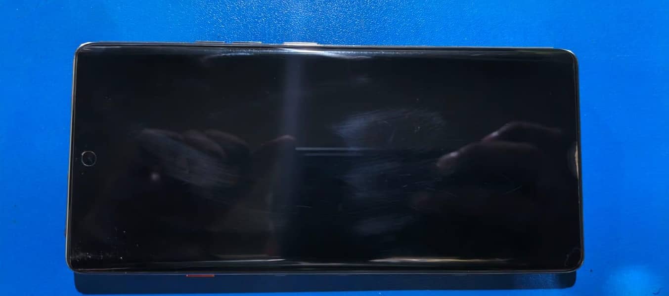 Tecno CAMON 40 Pro 0