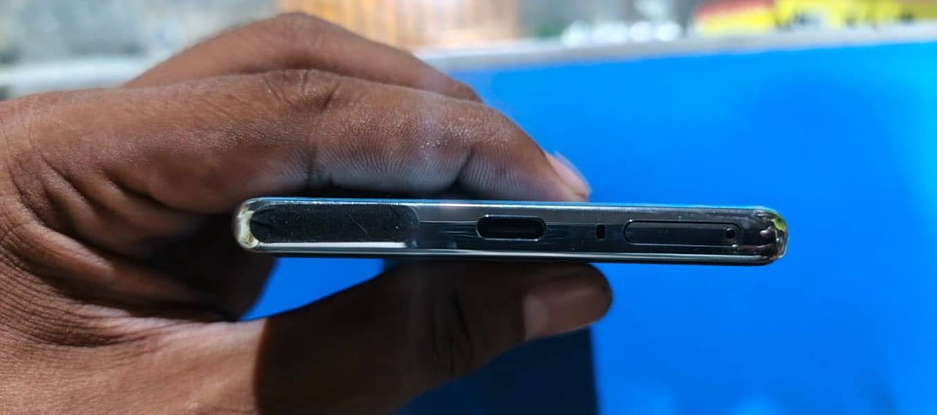 Tecno CAMON 40 Pro 4