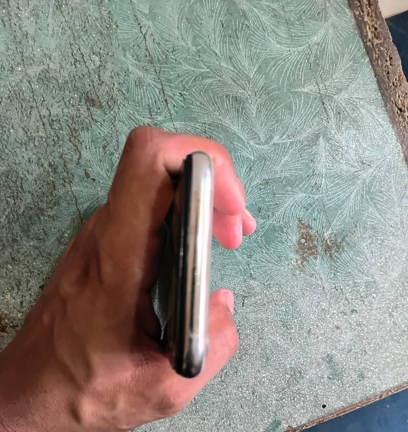 Apple iPhone X 1