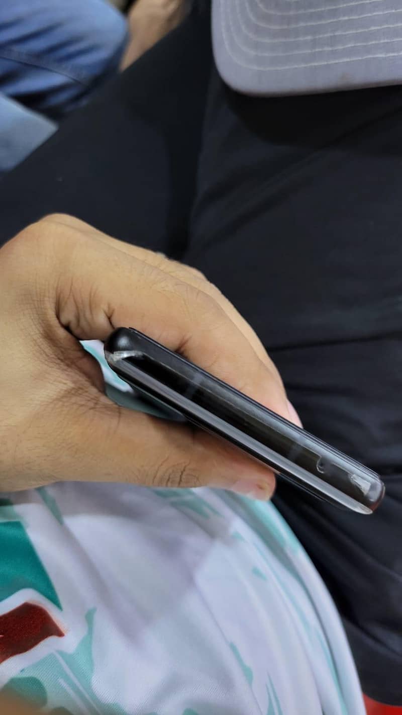 Google Pixel 6a 5