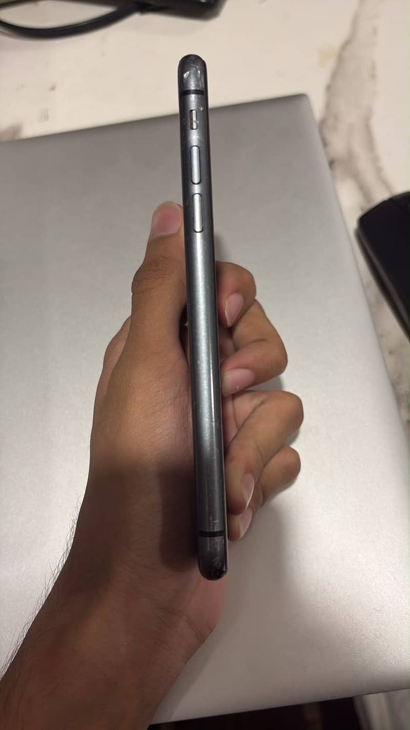 Apple iPhone 11 2