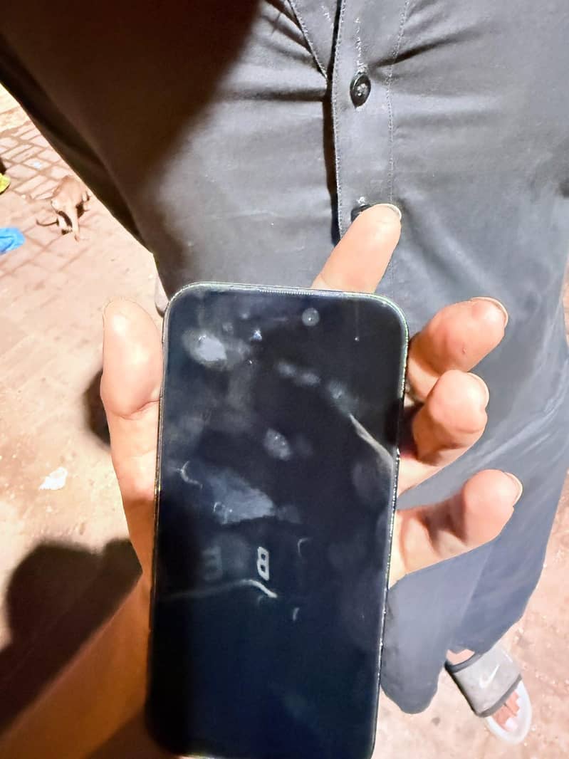 Apple iPhone 14 Pro 1