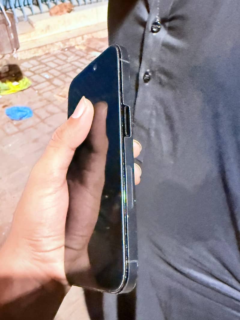 Apple iPhone 14 Pro 9