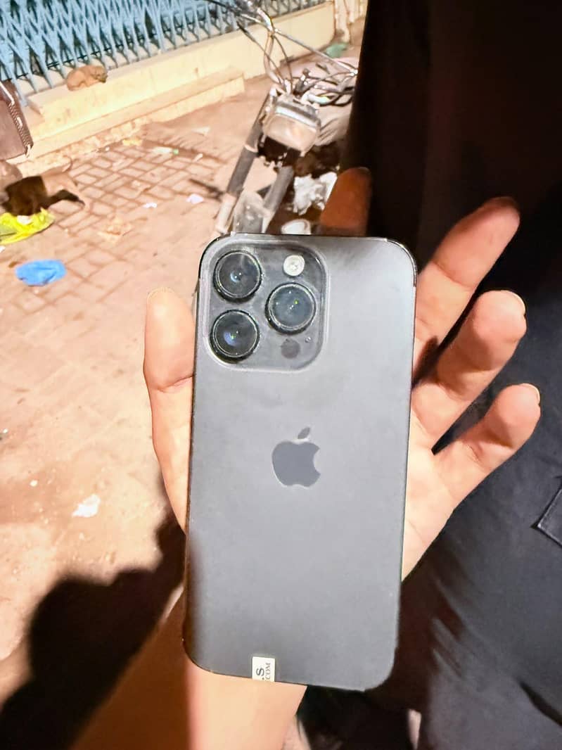 Apple iPhone 14 Pro 13