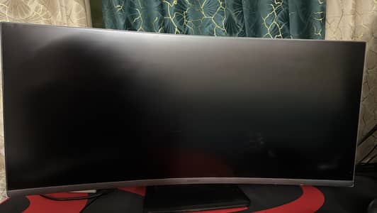 Samsung 34 CH890 34″ WQHD (2K) 100hz Premium Curved Business Monitor