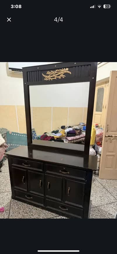 Dressing tabble for sale