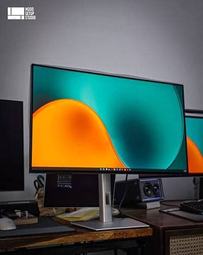 Dell U2722D 1440P 2k Gaming | Video Editing | Borderless Monitor