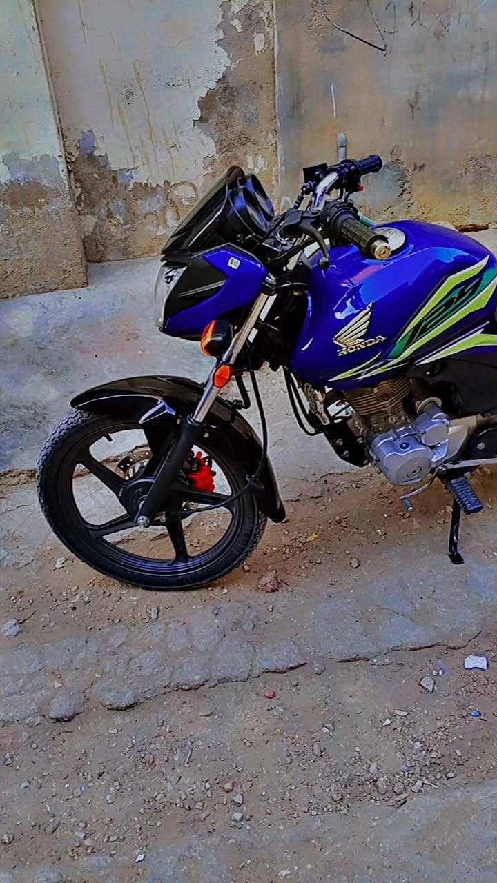 CB125 0
