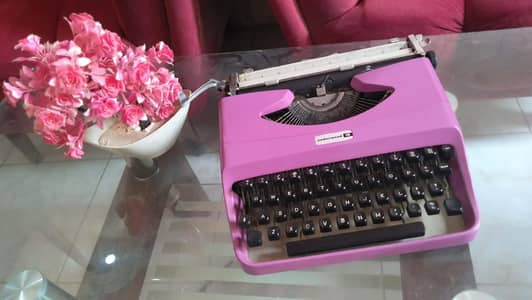 vintage Underwood Typewriter Company