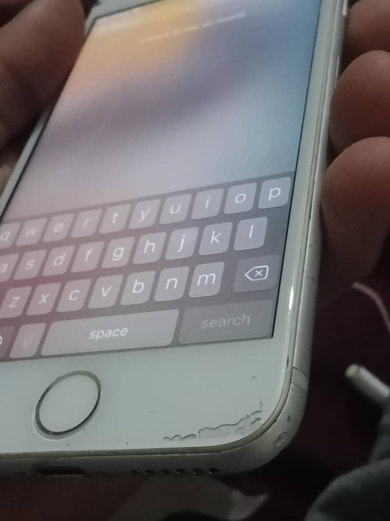 Apple iPhone 7 4