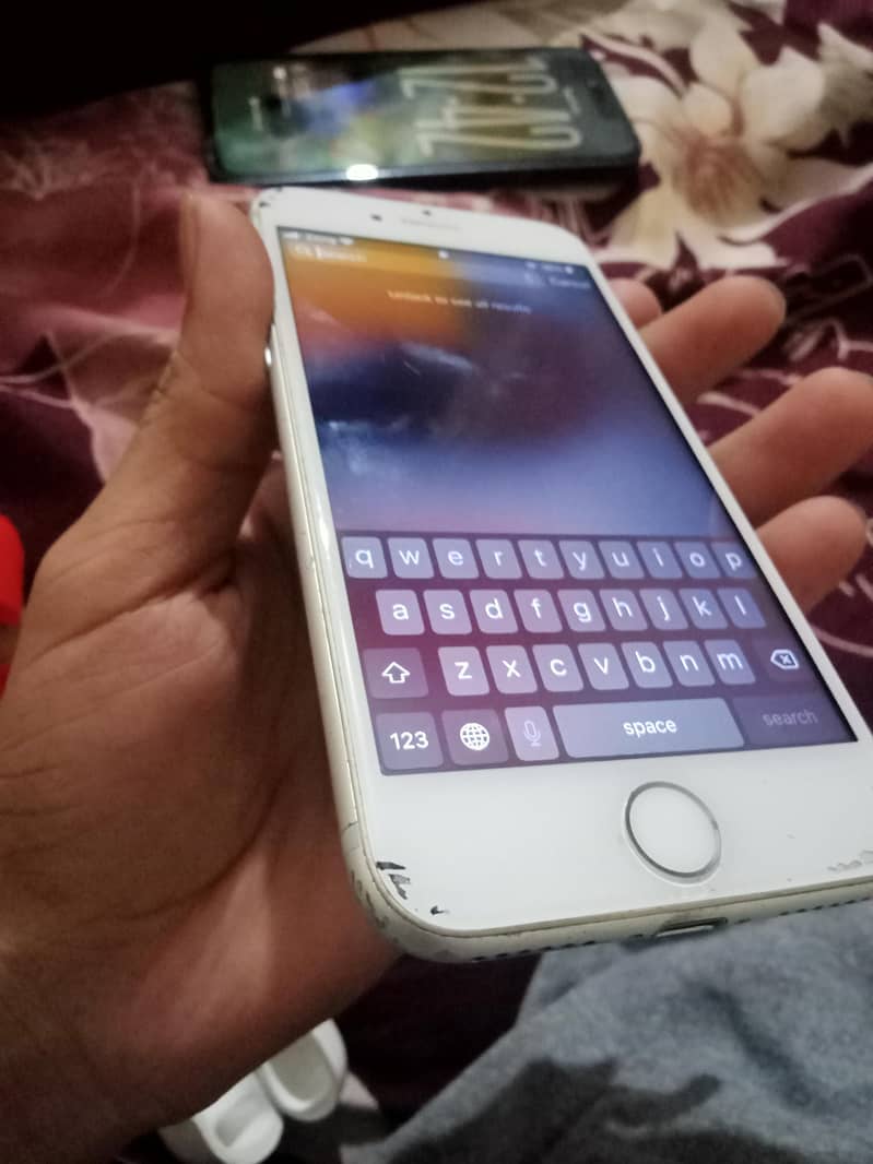 Apple iPhone 7 5
