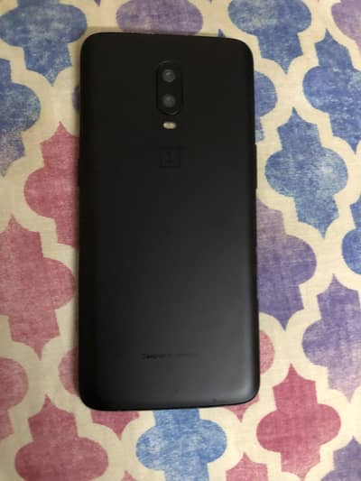 One plus 6T 8/128