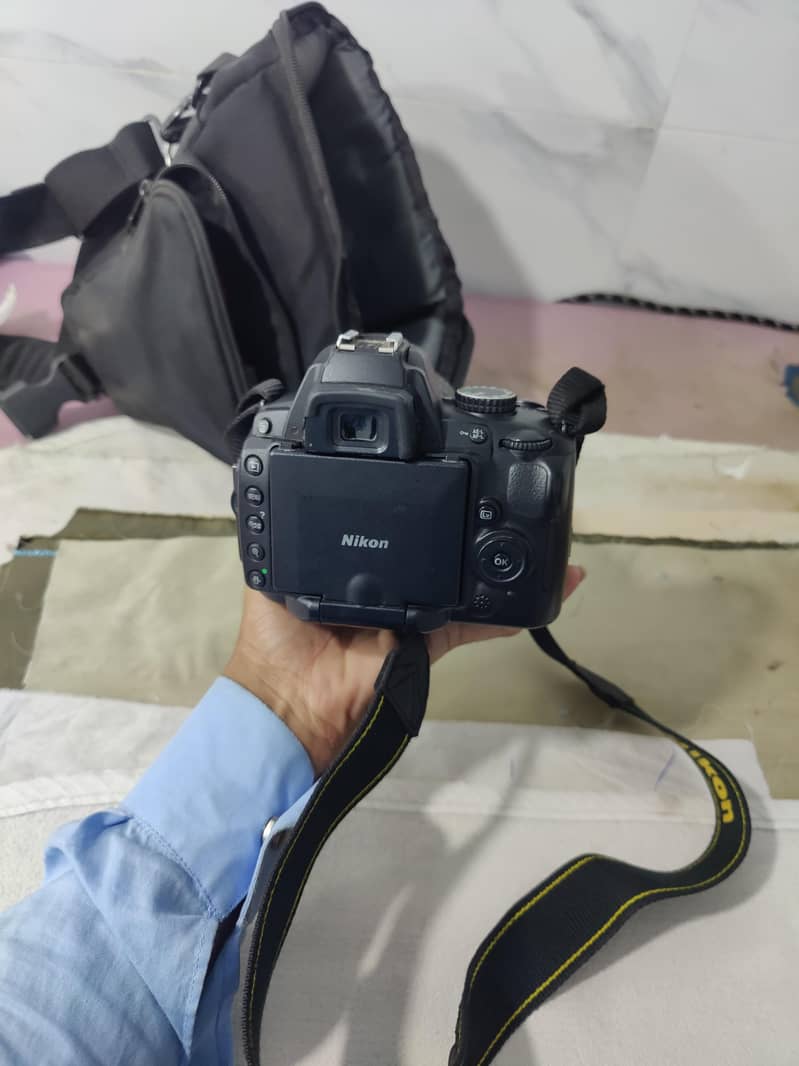 Nikon 3