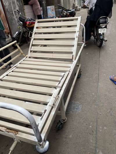 Patient bed all work properly 03289781955