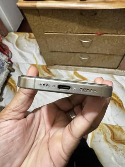 Iphone 15 pro JV