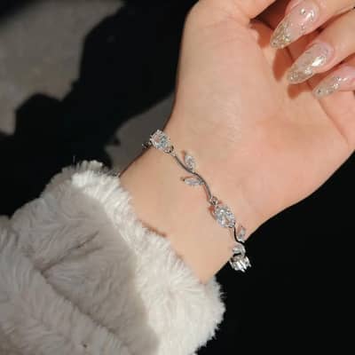 Silver base korean Tulip Bracelet 