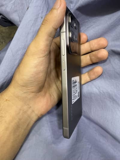 Note 50 with box charger