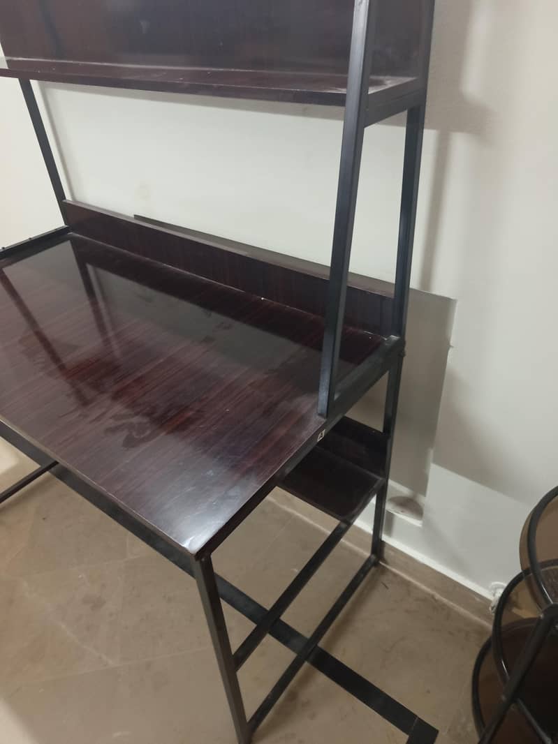 Study table 0