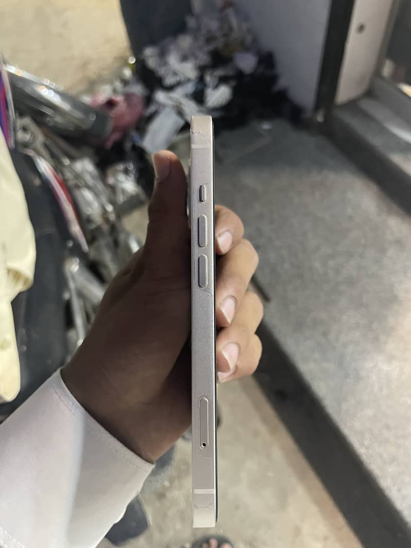 Apple iPhone 13 mdm 5