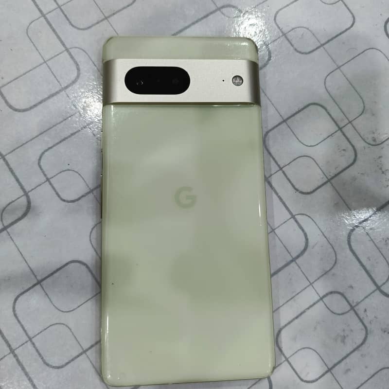 Google Pixel 7 4
