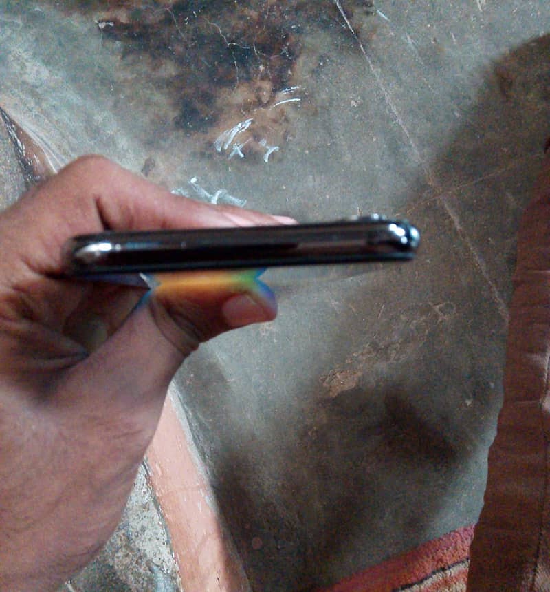 Apple iPhone X 6