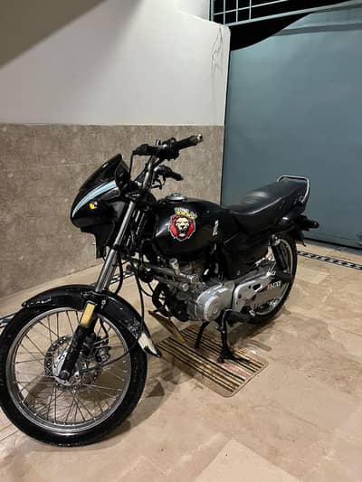 Honda 125 Deluxe 12 Model