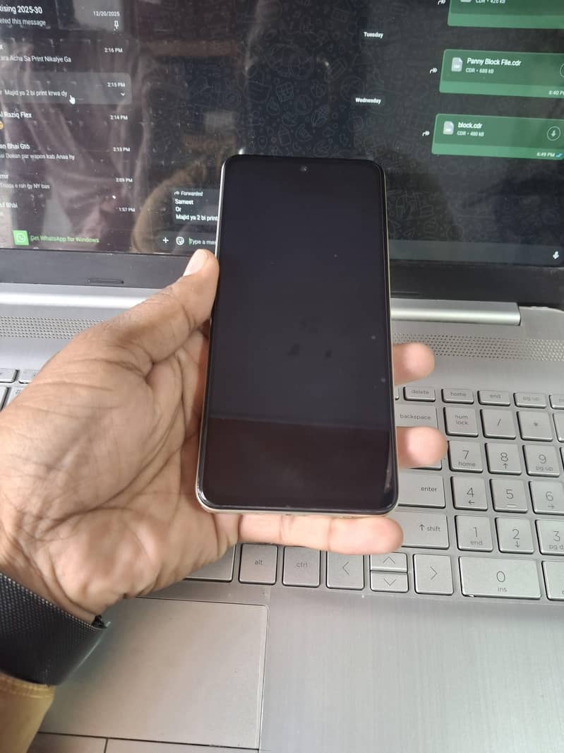 Realme C75 1