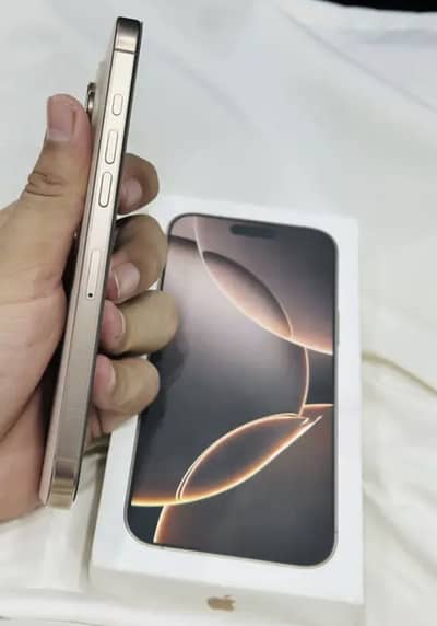 16 pro max 256gb HK