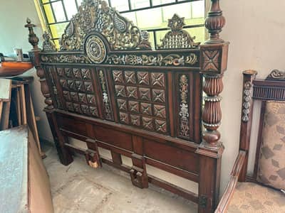 chnyoti bed +2 saide table +dressing&miror