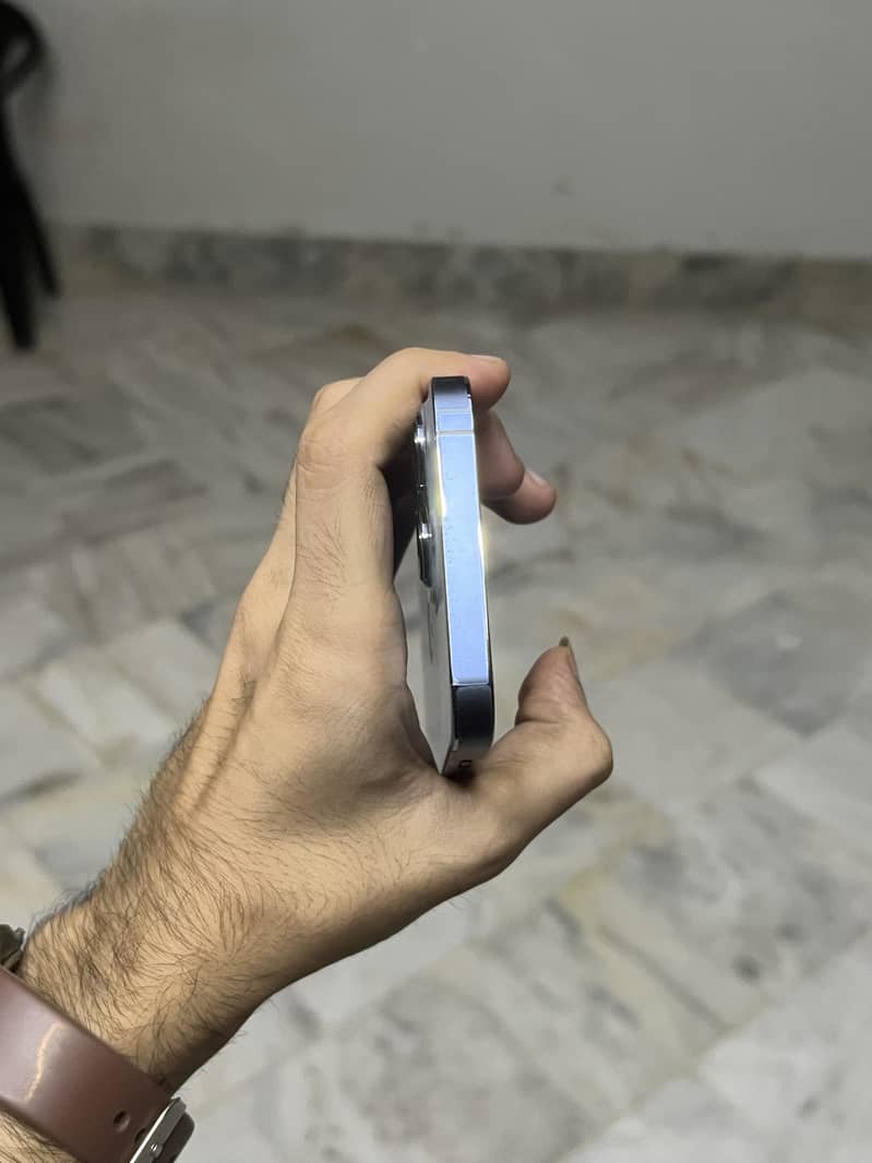 iPhone 13 Pro 6