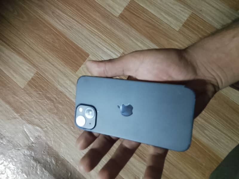 Apple iPhone 13 1
