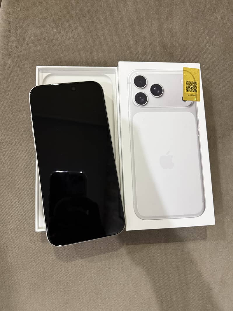 iPhone 17 Pro Max 8