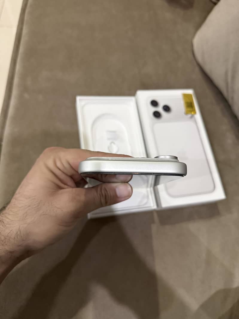 iPhone 17 Pro Max 9