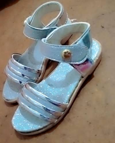 Fancy Girls silver party wear sandals Size 9 like new