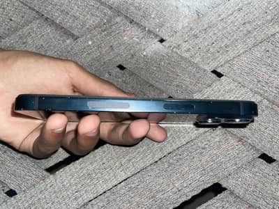 Apple iPhone 14