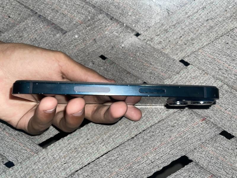 Apple iPhone 14 0