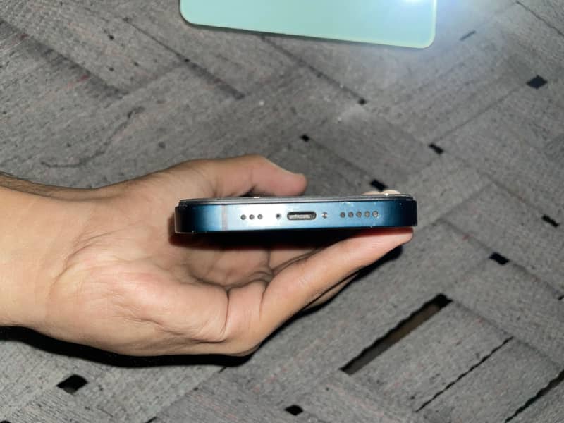 Apple iPhone 14 6