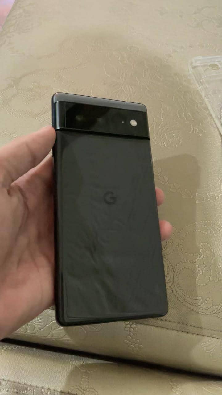 Google Pixel 6 4