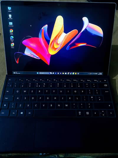 Surface Pro 6 (Non-Touch) 256GB.